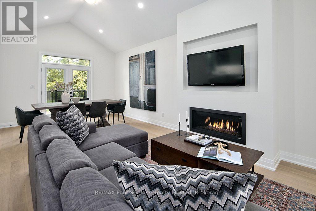 91 Summer View Avenue, Collingwood, ON