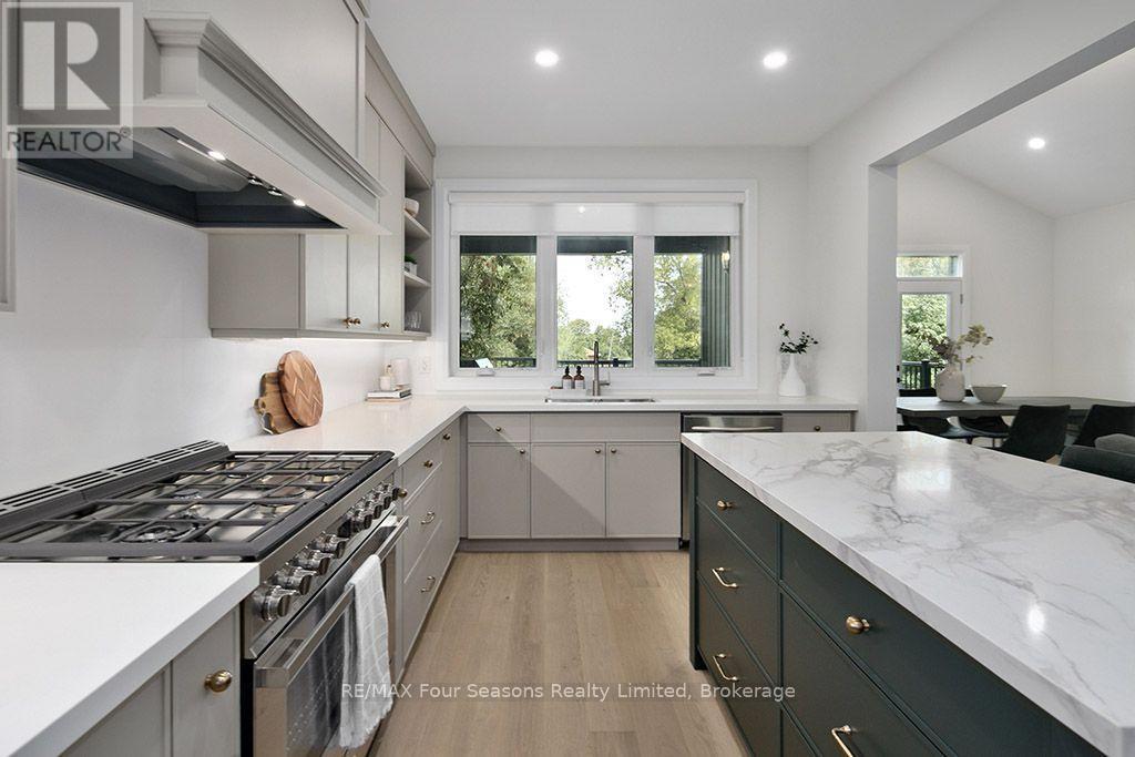 91 Summer View Avenue, Collingwood, ON