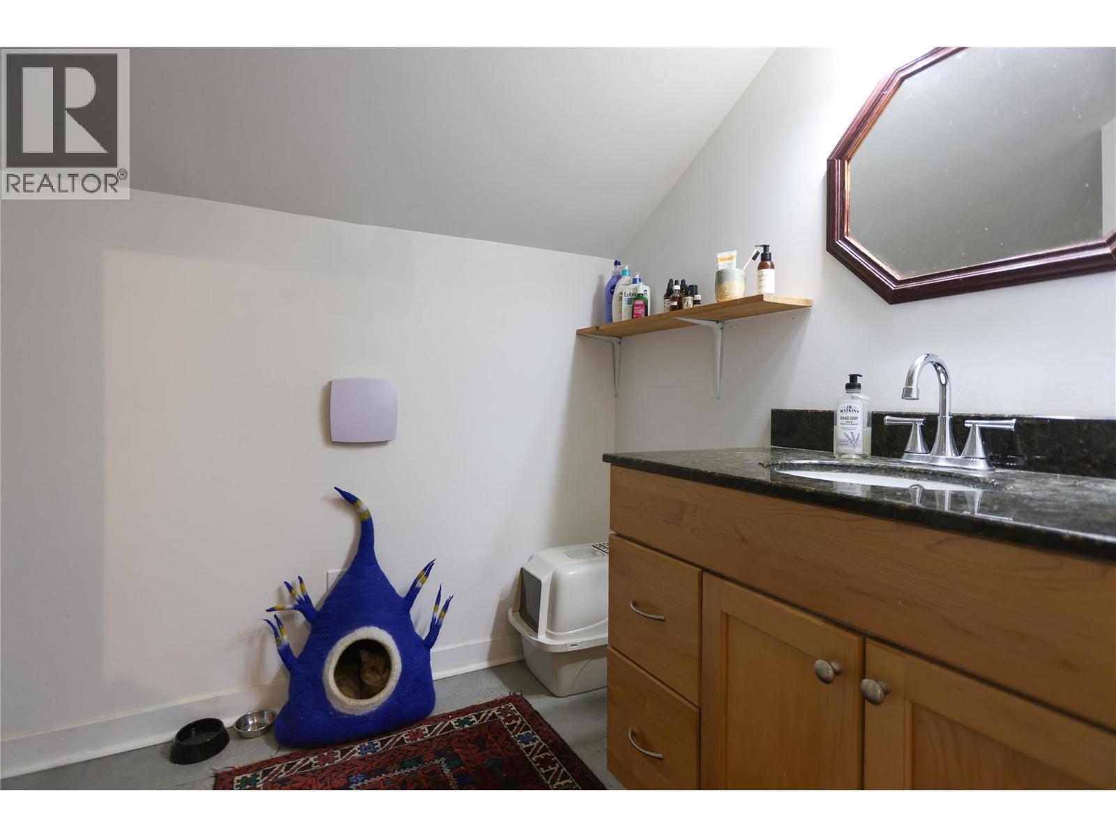 113 Wesco Road, Ymir, BC