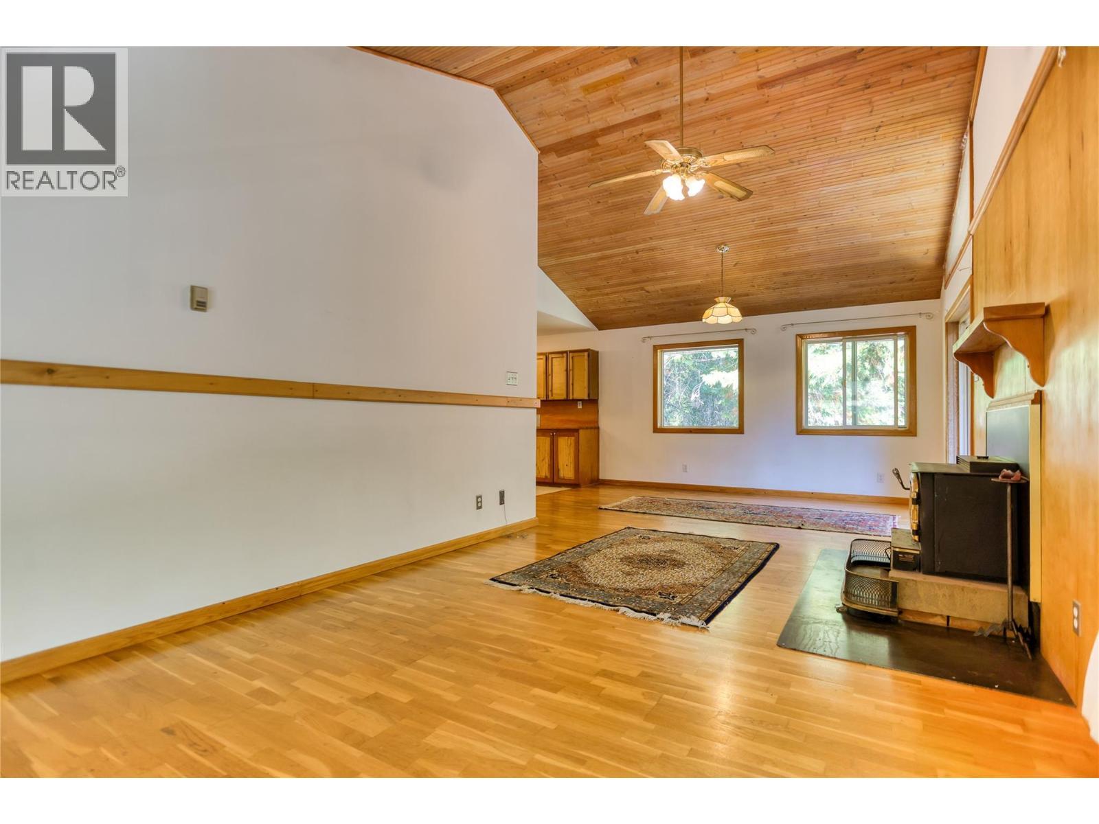 113 Wesco Road, Ymir, BC