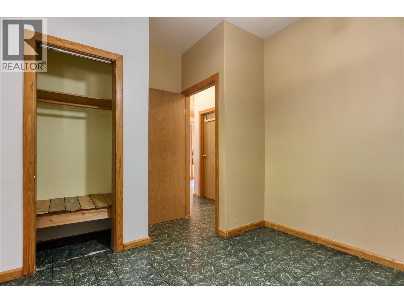 113 Wesco Road, Ymir, BC