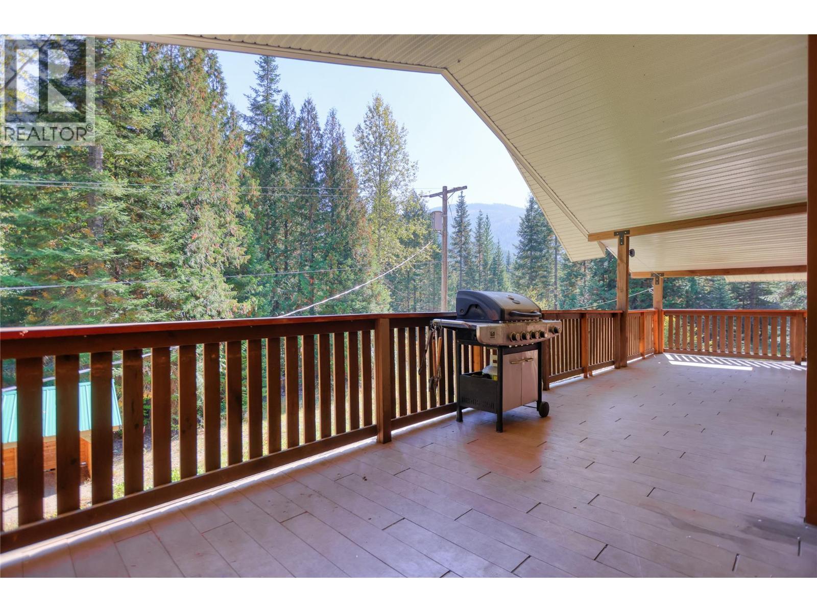 113 Wesco Road, Ymir, BC