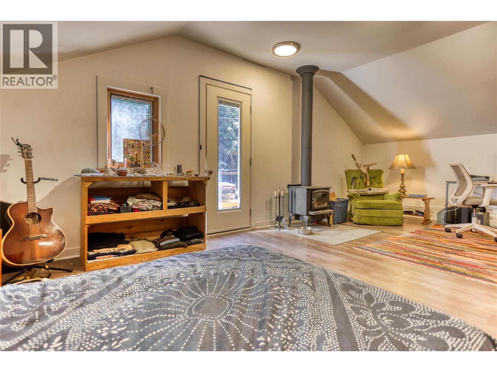 113 Wesco Road, Ymir, BC