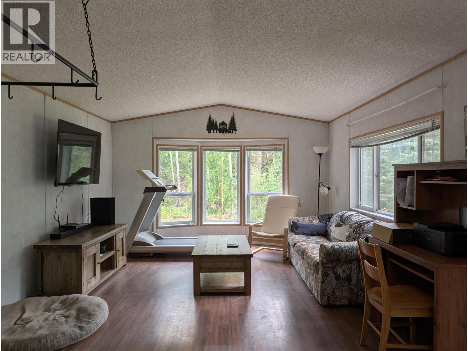 5745 Gun Lake Road W, Gold Bridge, BC