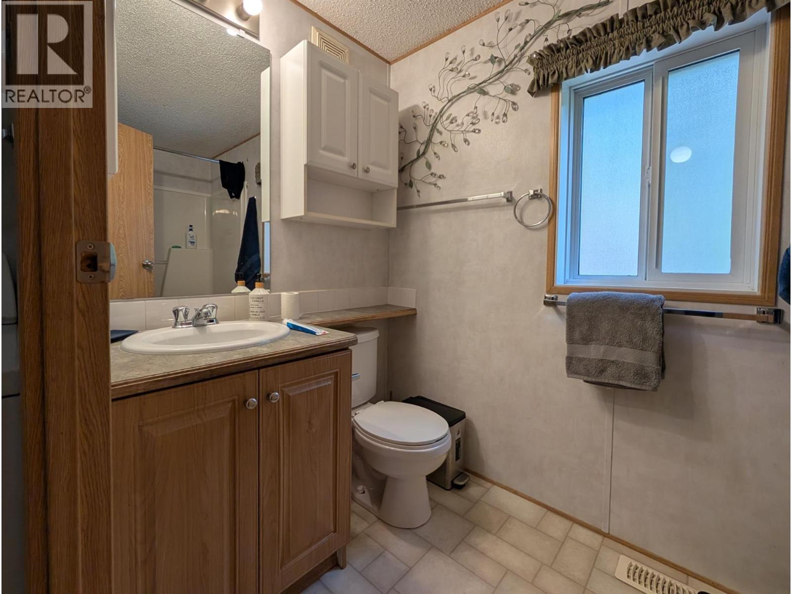 5745 Gun Lake Road W, Gold Bridge, BC
