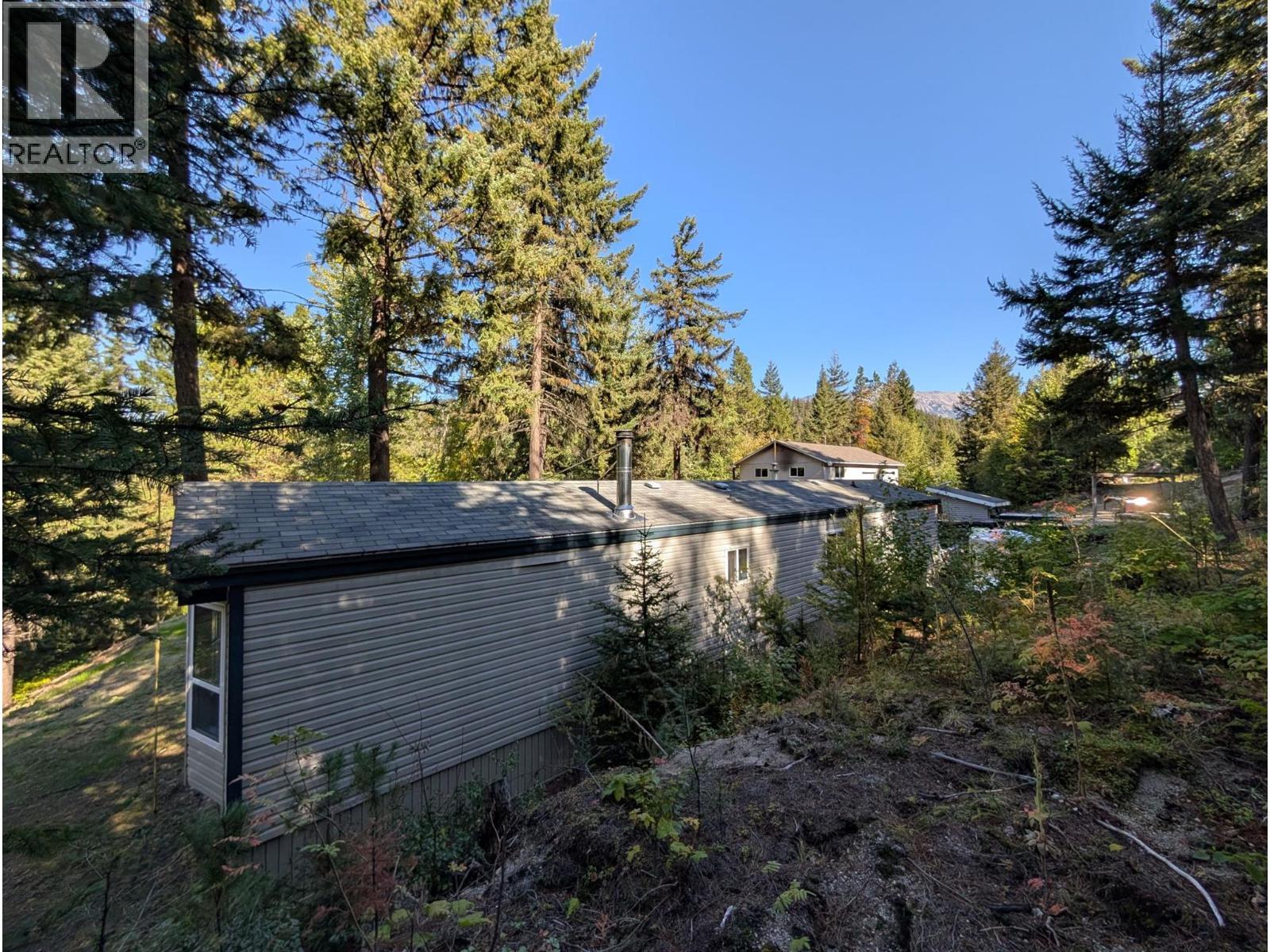 5745 Gun Lake Road W, Gold Bridge, BC