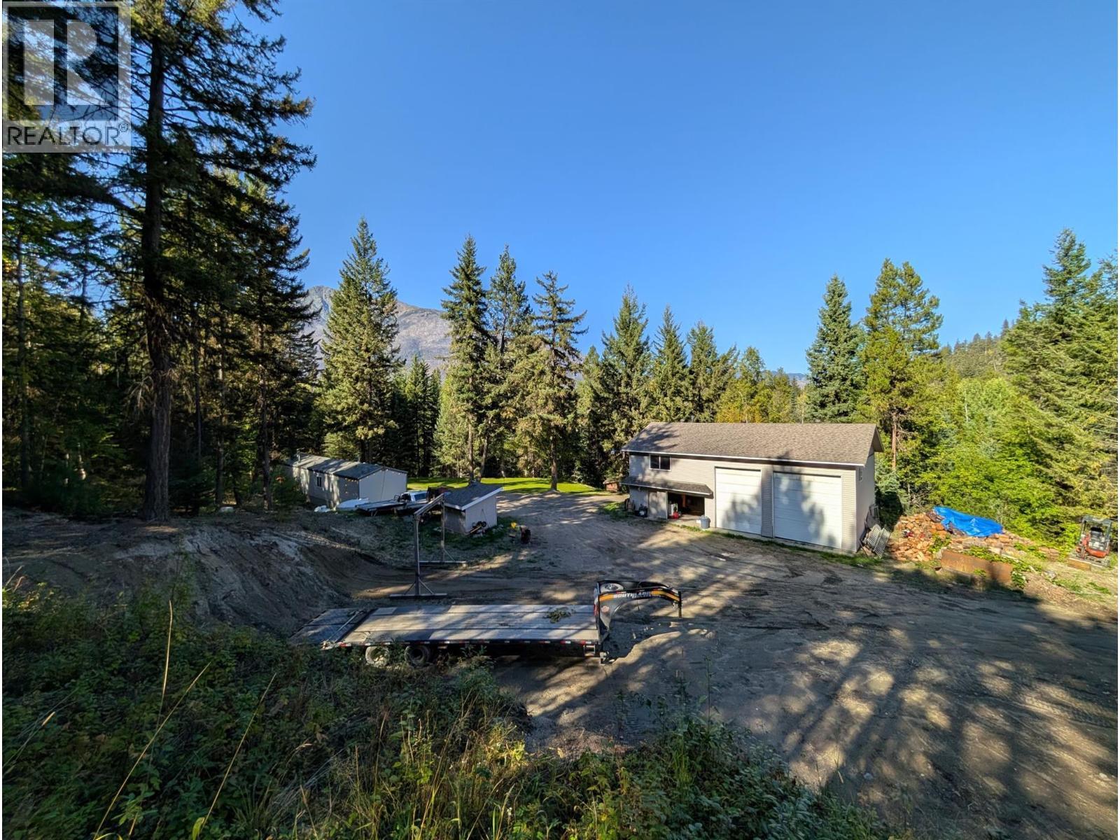 5745 Gun Lake Road W, Gold Bridge, BC