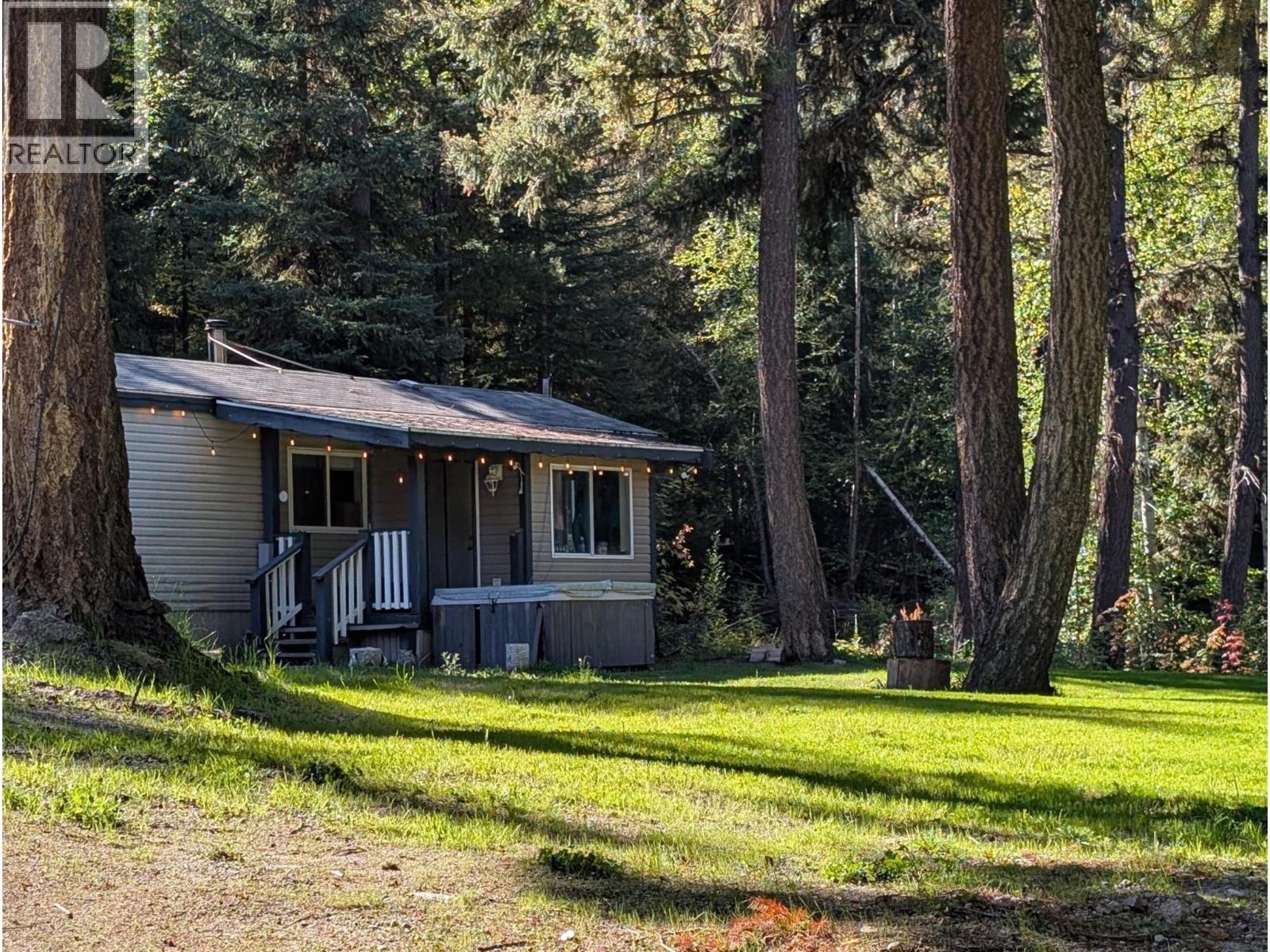 5745 Gun Lake Road W, Gold Bridge, BC