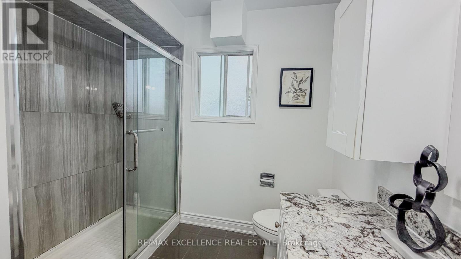 303 Hickory Circle, Oakville, ON