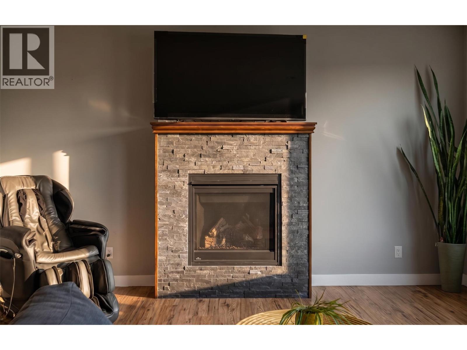 2961 Ensign Way, West Kelowna, BC