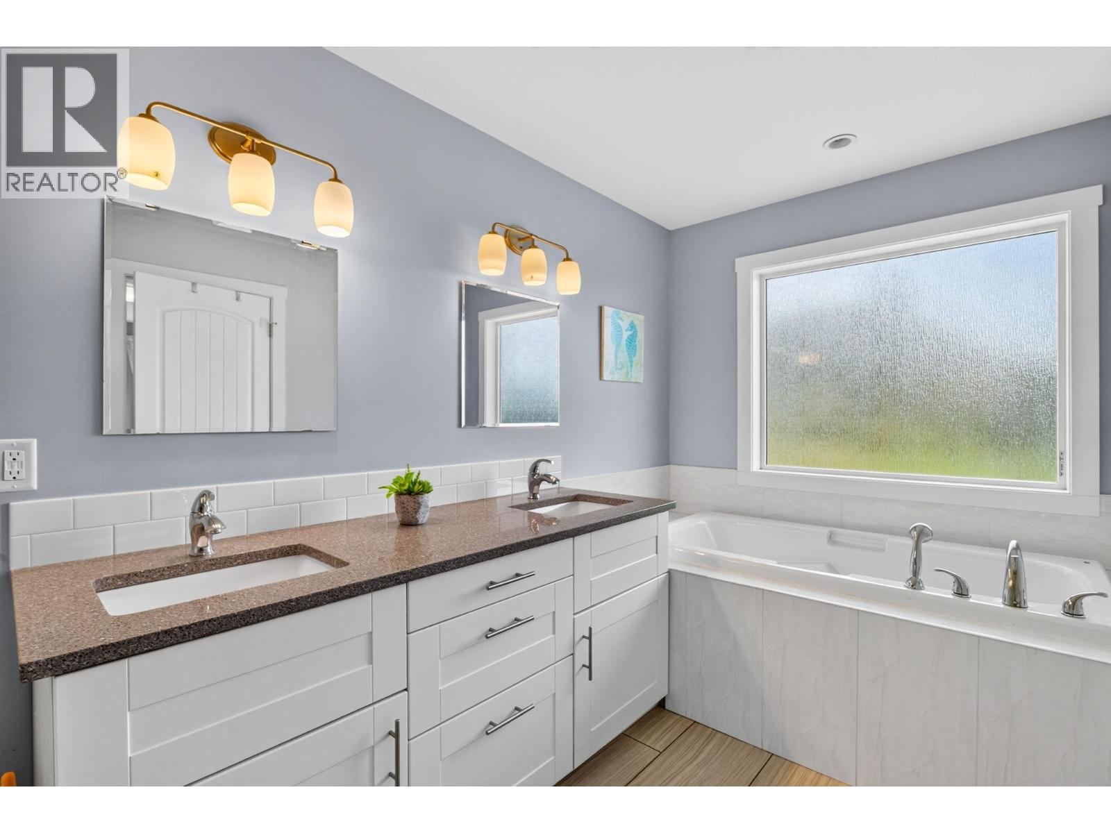 2961 Ensign Way, West Kelowna, BC