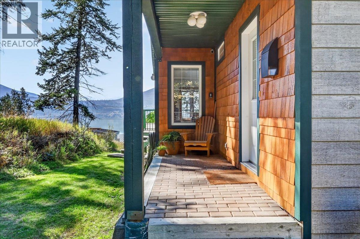 8427 Grainger Road, Canal Flats, BC