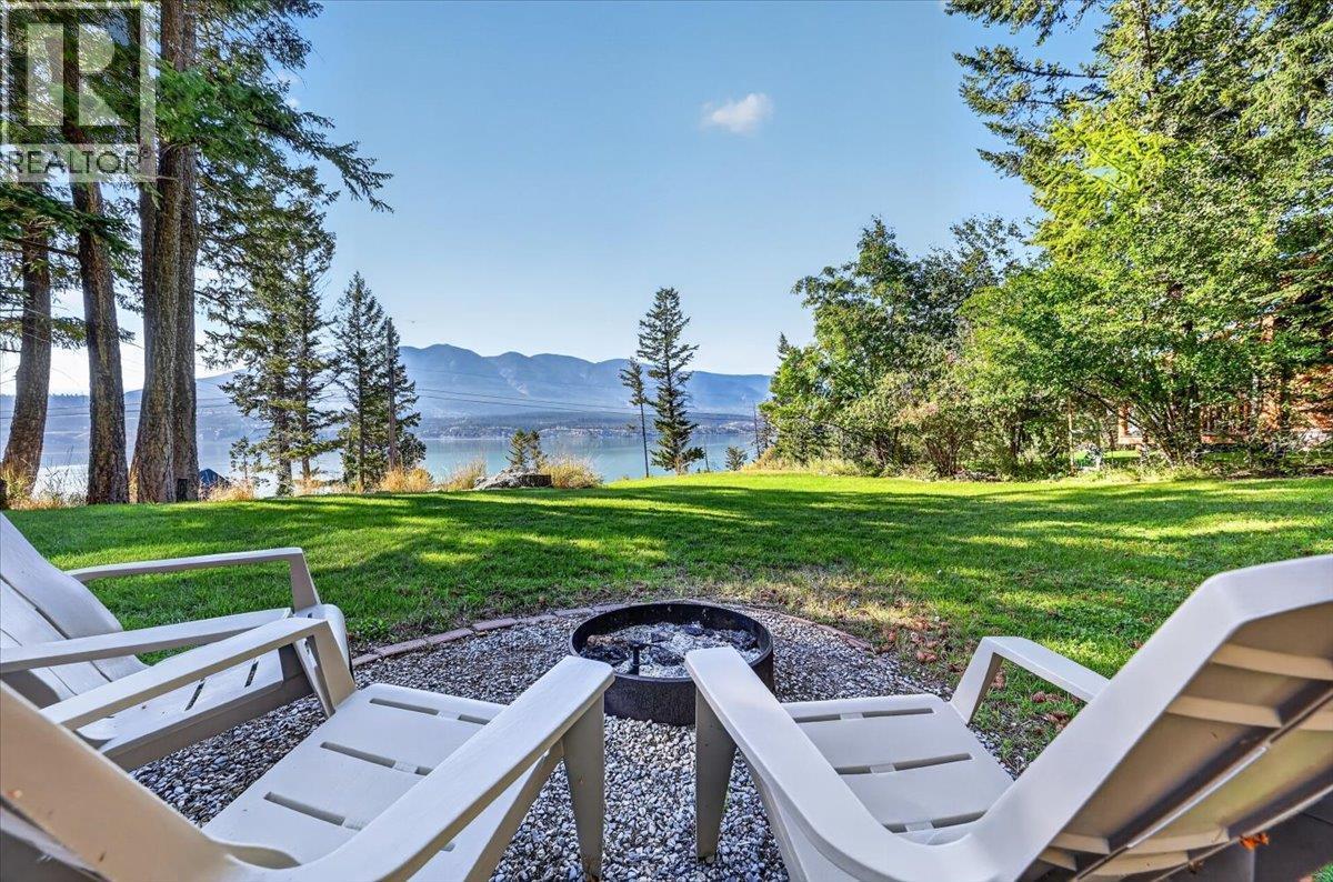 8427 Grainger Road, Canal Flats, BC