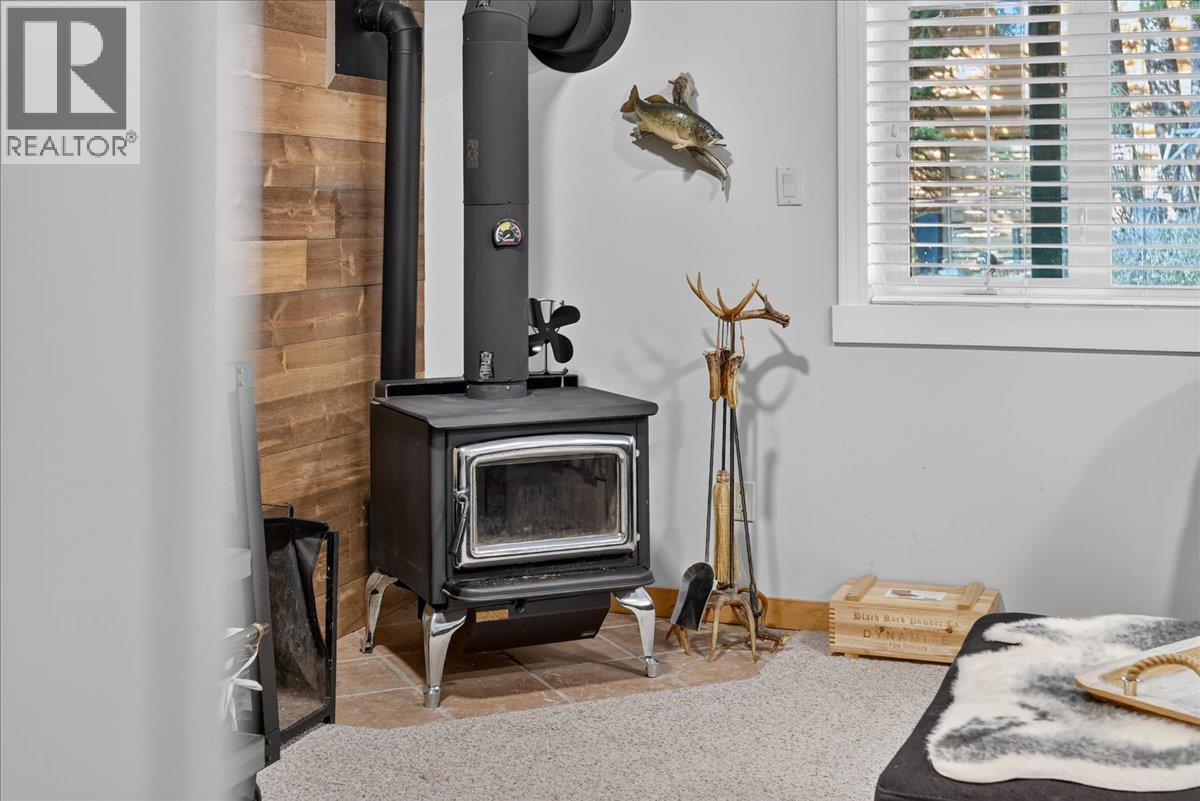 8427 Grainger Road, Canal Flats, BC