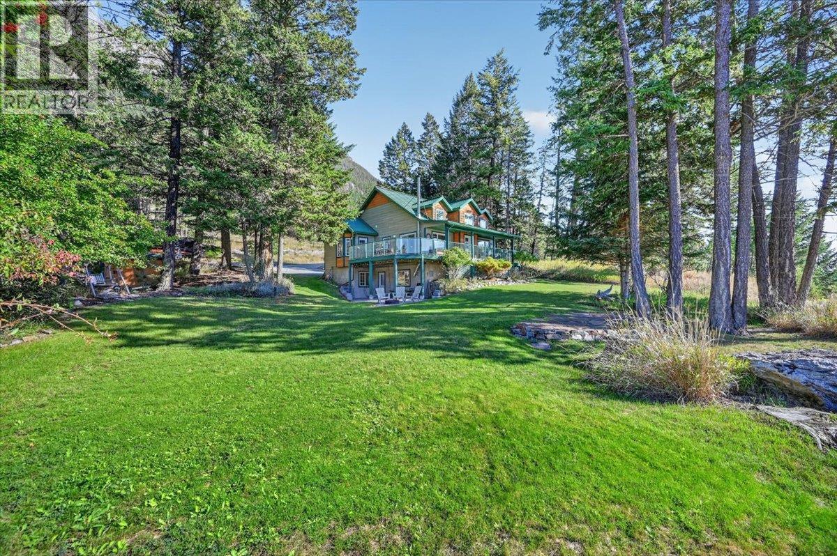 8427 Grainger Road, Canal Flats, BC
