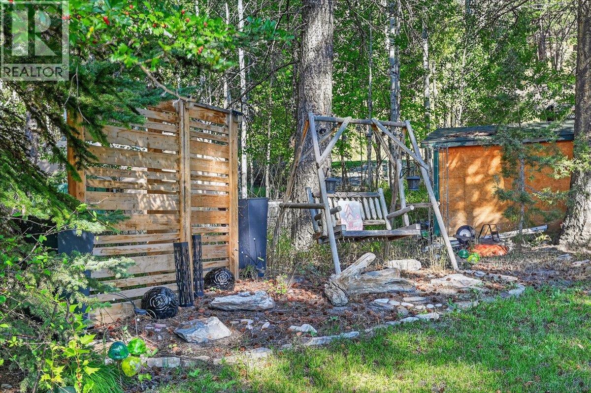 8427 Grainger Road, Canal Flats, BC