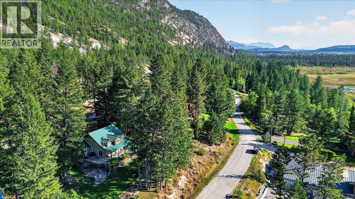 8427 Grainger Road, Canal Flats, BC