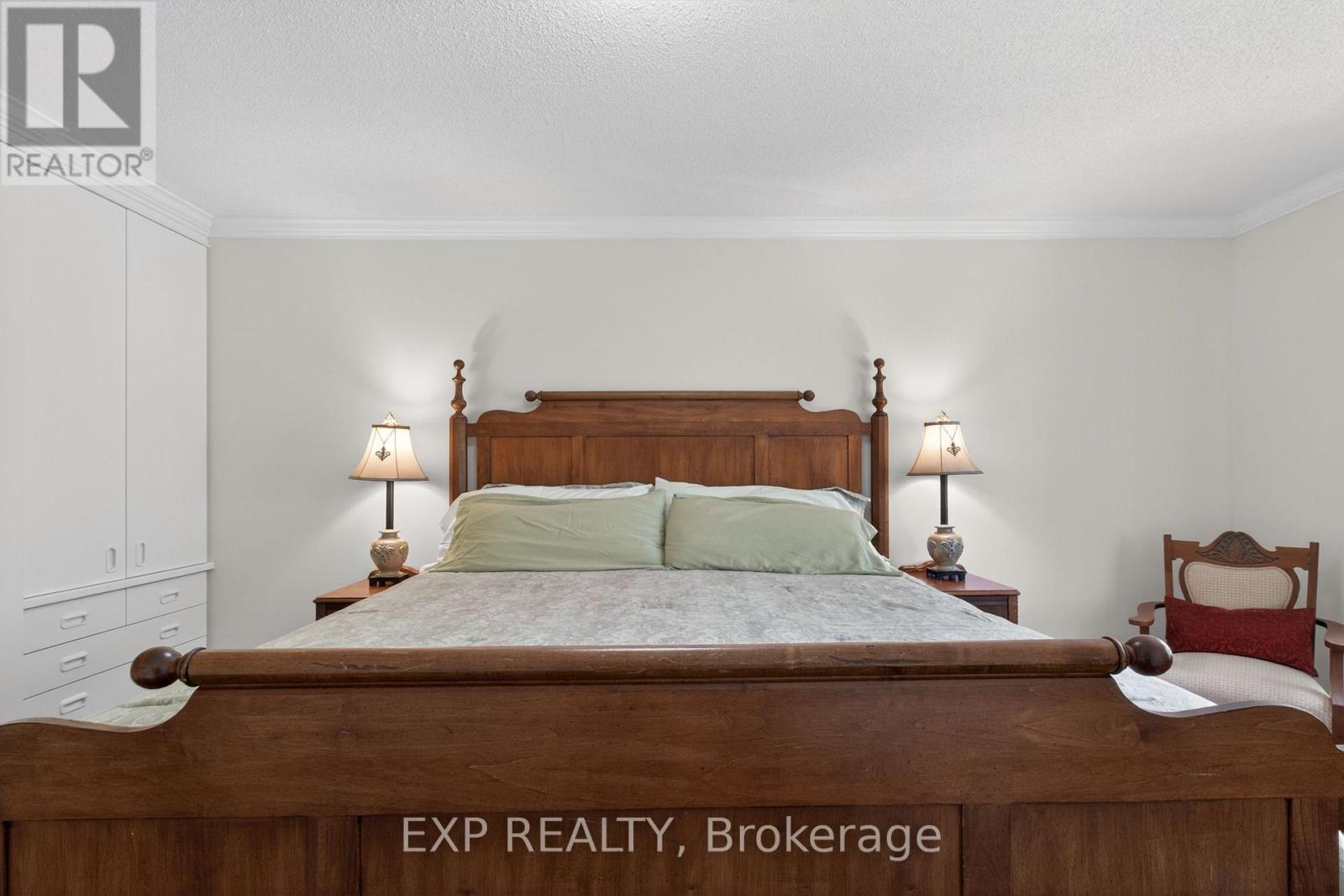 1347 Brookstar Drive, Oakville, ON