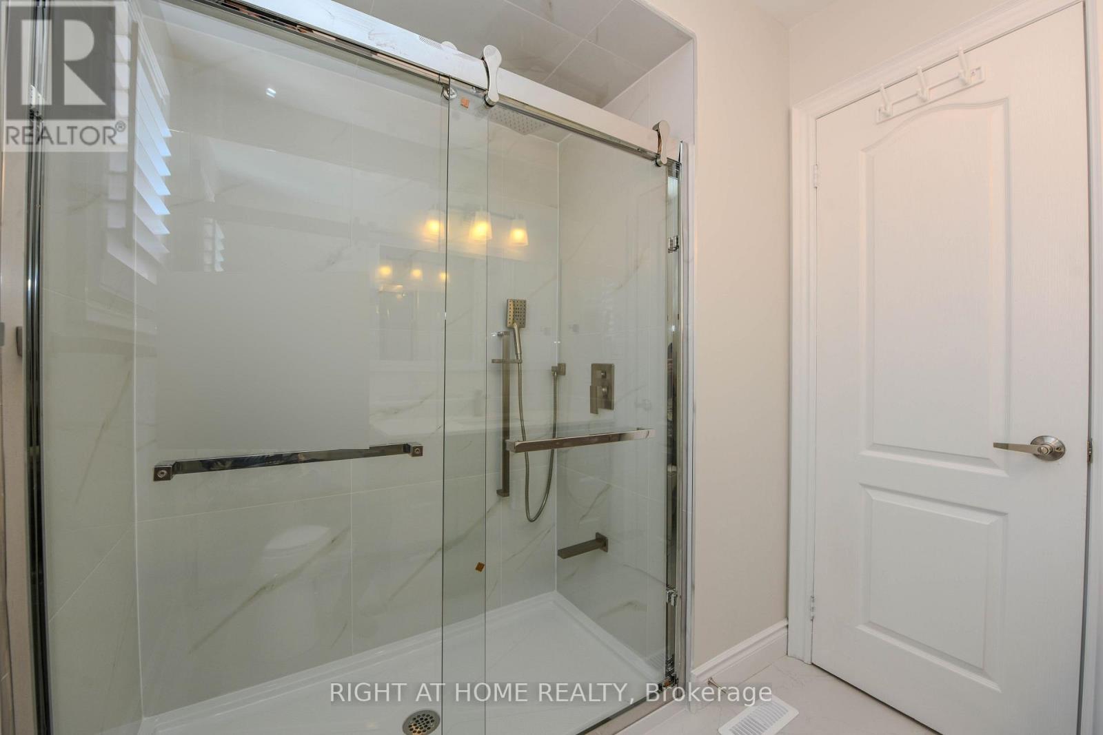 903 Blyleven Boulevard, Mississauga, ON
