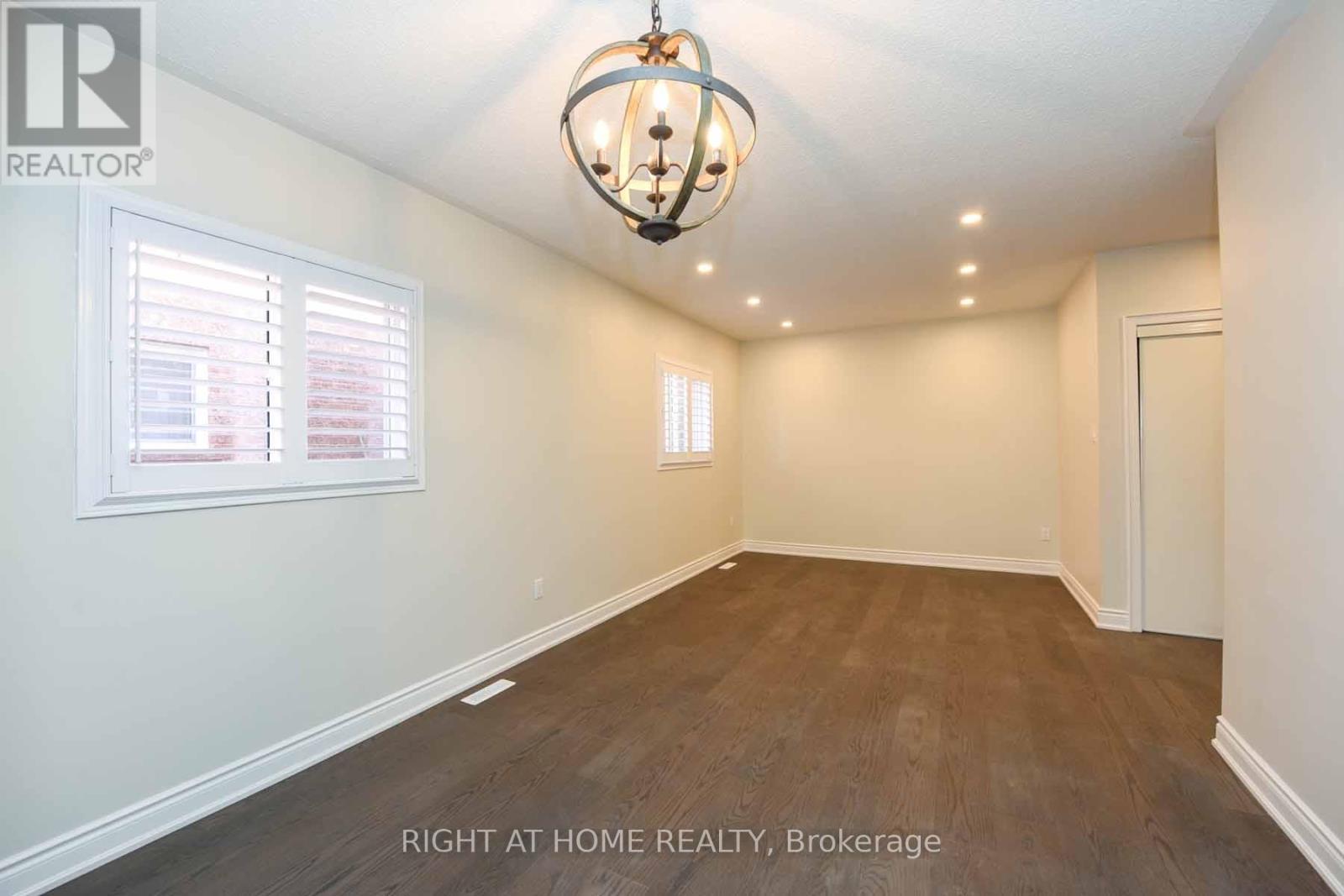 903 Blyleven Boulevard, Mississauga, ON