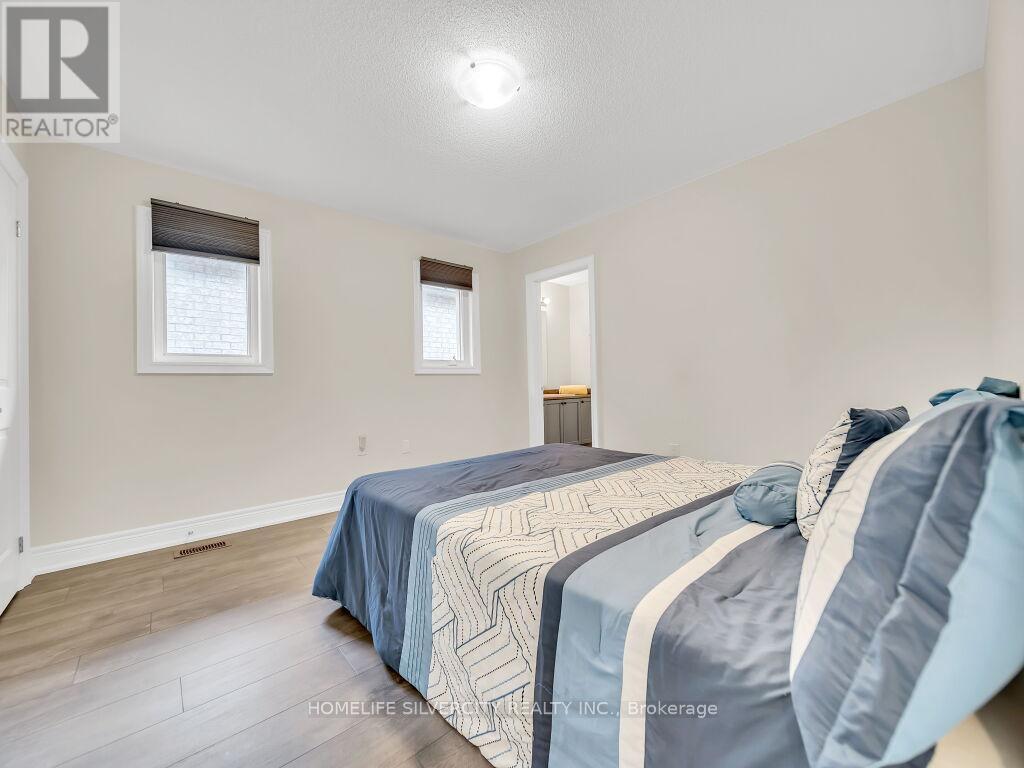15 Puffin Crescent, Brampton, ON