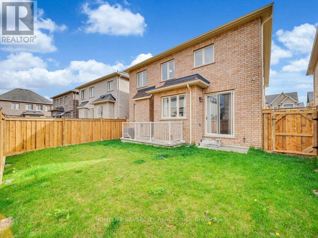 15 Puffin Crescent, Brampton, ON