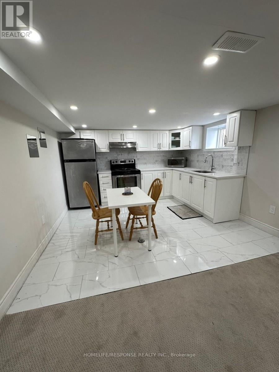 88 Shelby Avenue, Hamilton, ON