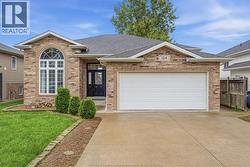 124 HIGGINS CRESCENT Amherstburg, ON N9V 4C6