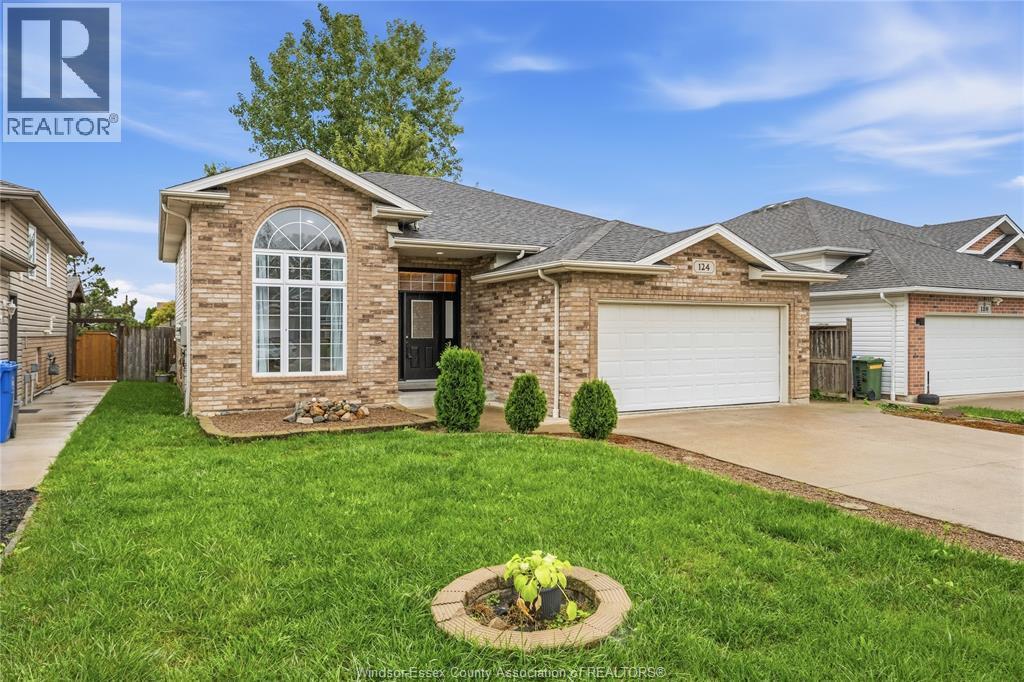 124 Higgins Crescent, Amherstburg, ON