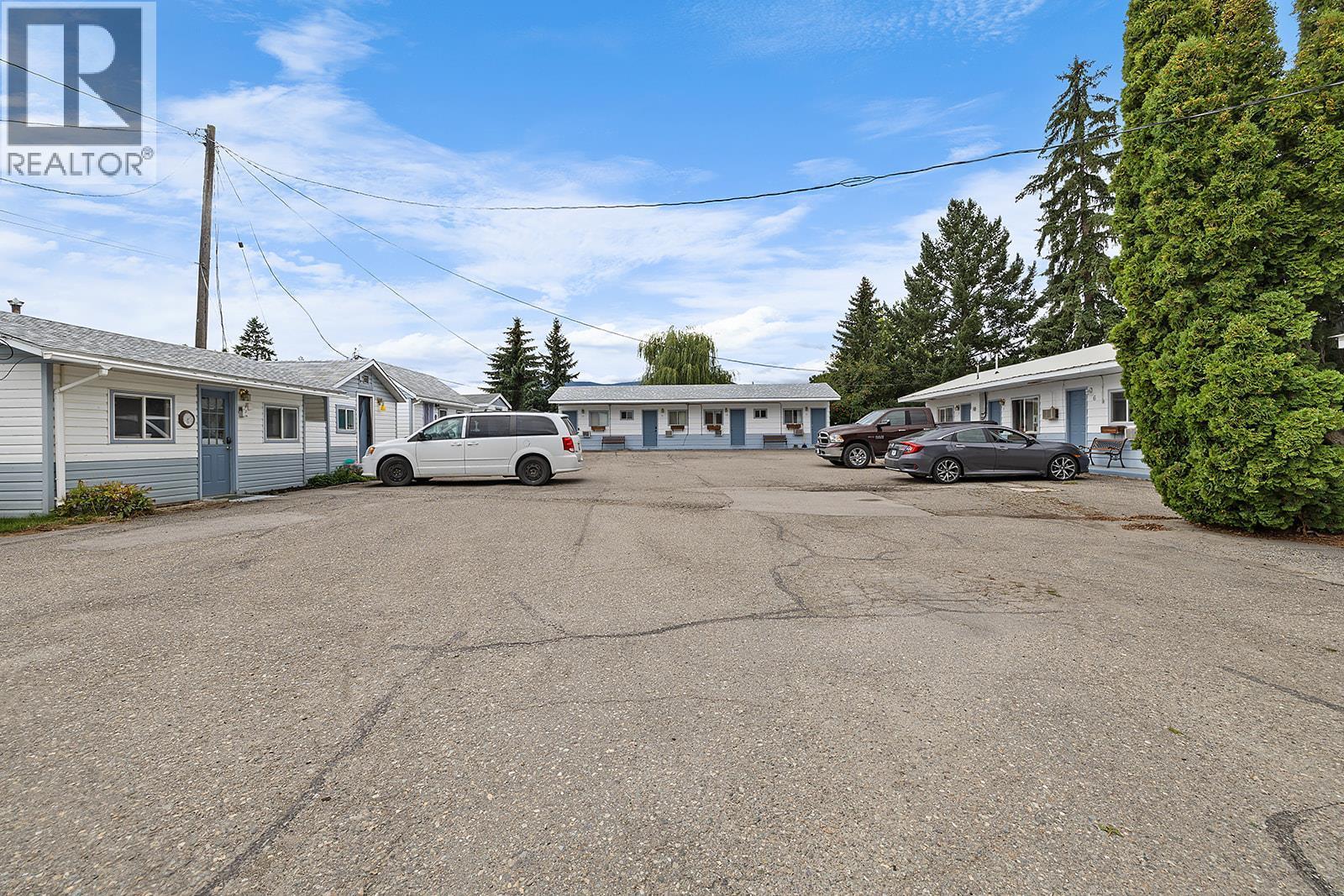 1441 Northwest Boulevard, Creston, BC