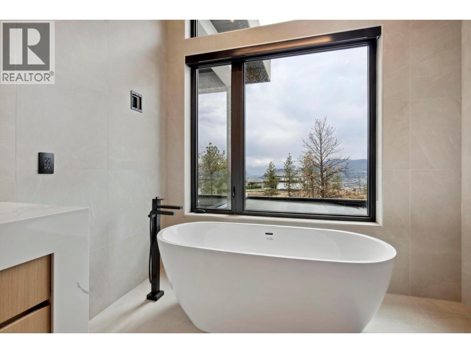 1561 Cabernet Court, West Kelowna, BC
