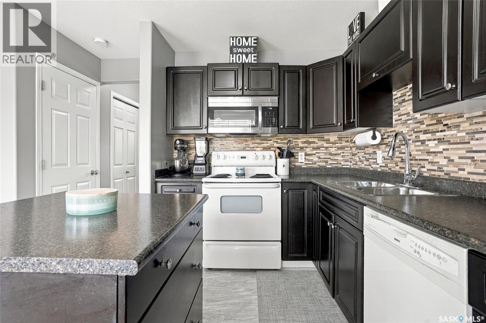 8 300 Maccormack Road, Martensville, SK