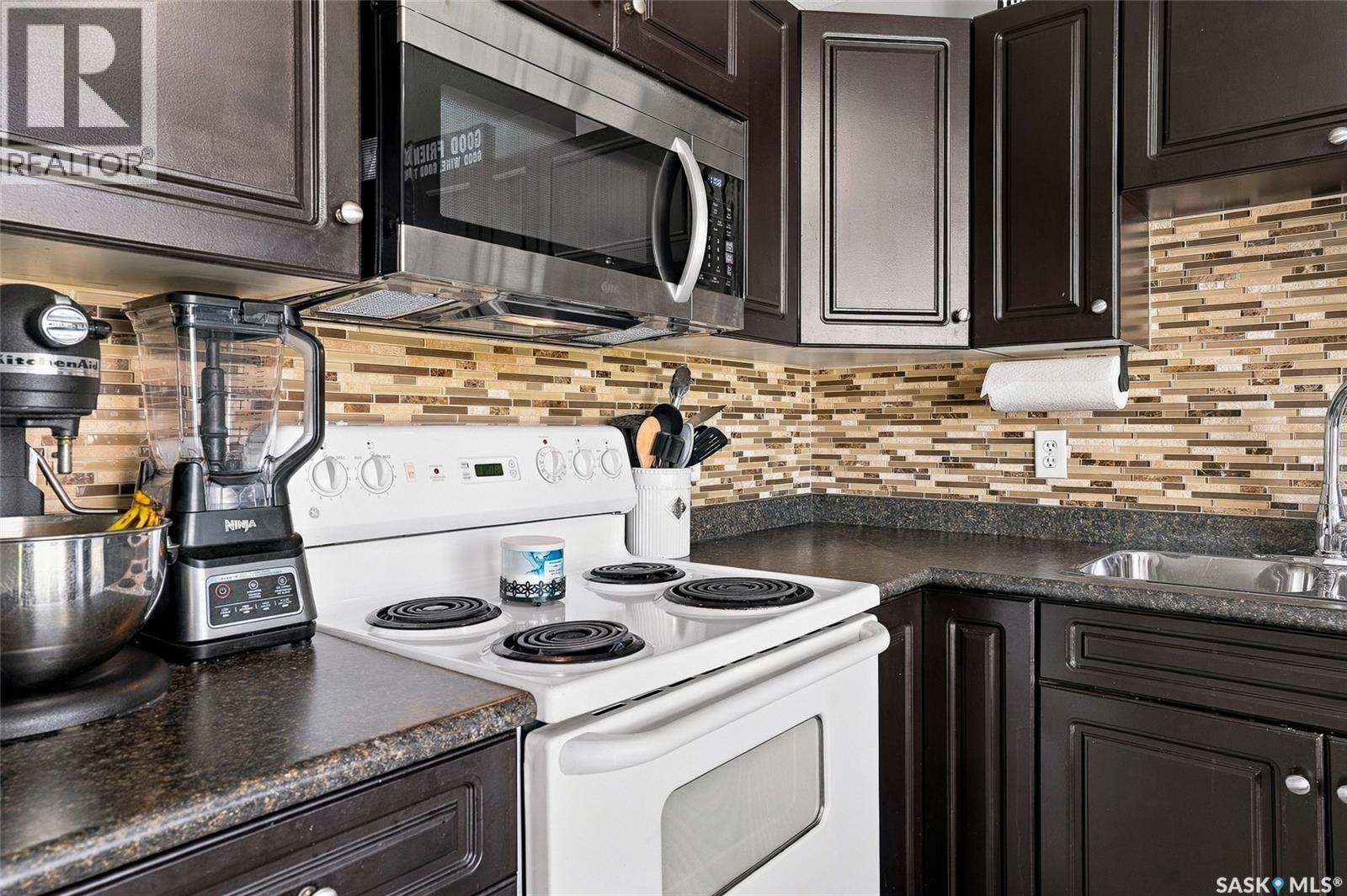 8 300 Maccormack Road, Martensville, SK