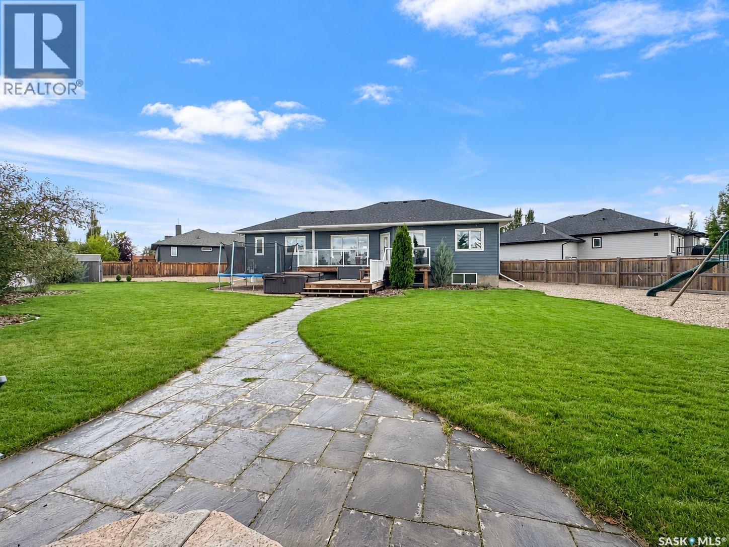 5 Macdonnell Court, Battleford, SK