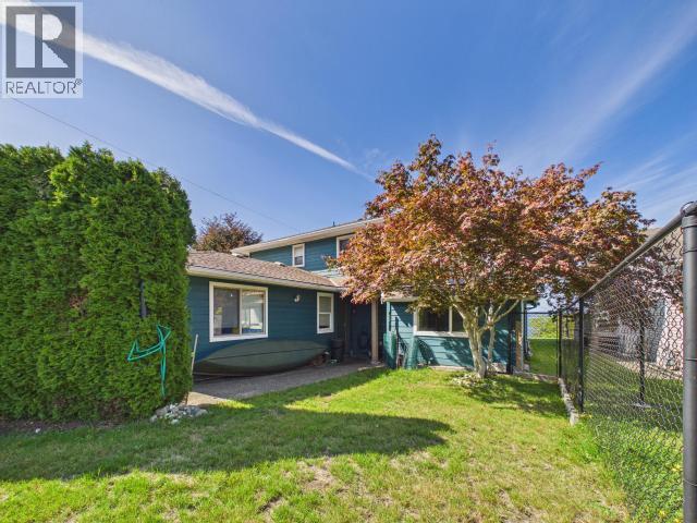 5726 Marine Ave, Powell River, BC