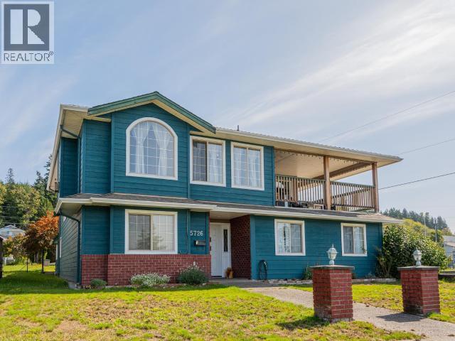 5726 Marine Ave, Powell River, BC
