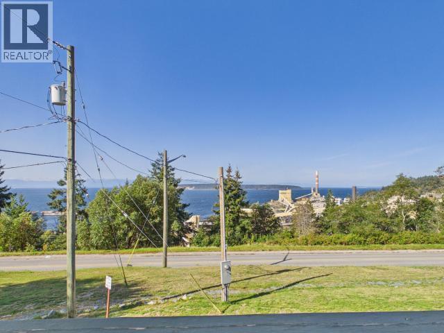 5726 Marine Ave, Powell River, BC