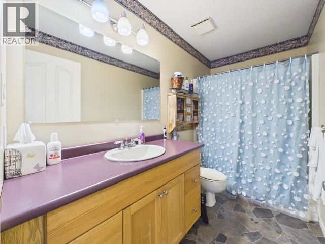 5726 Marine Ave, Powell River, BC