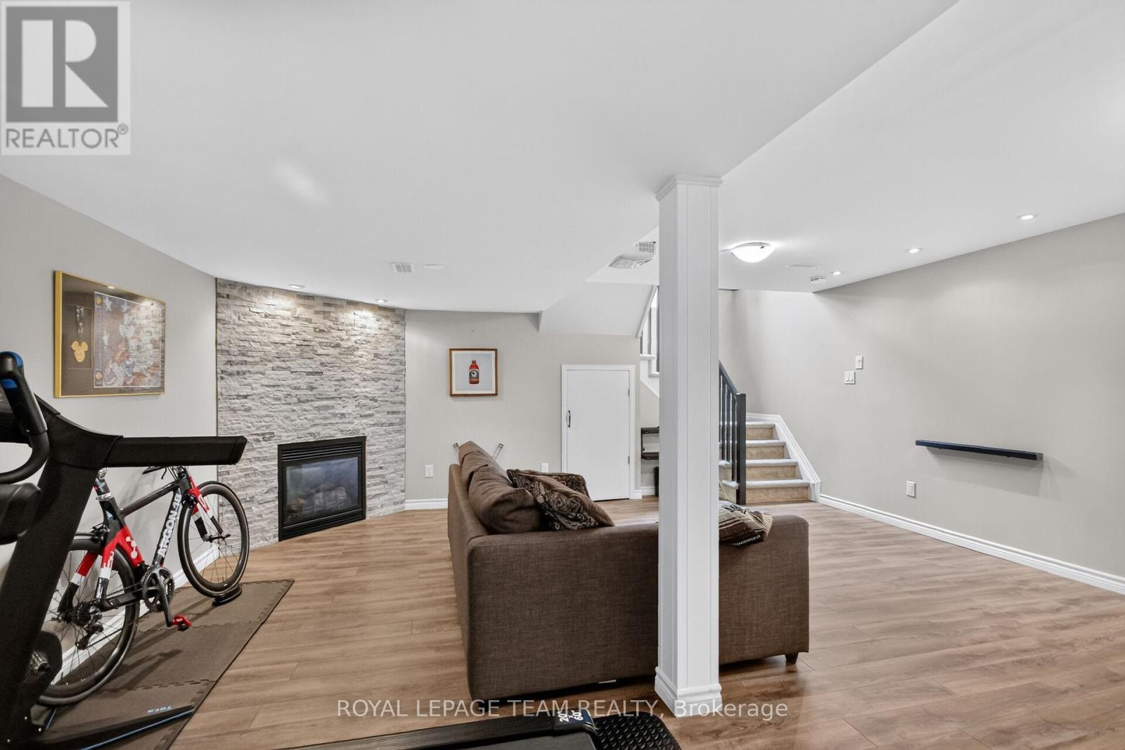 111 Hawkeswood Drive, Ottawa, ON
