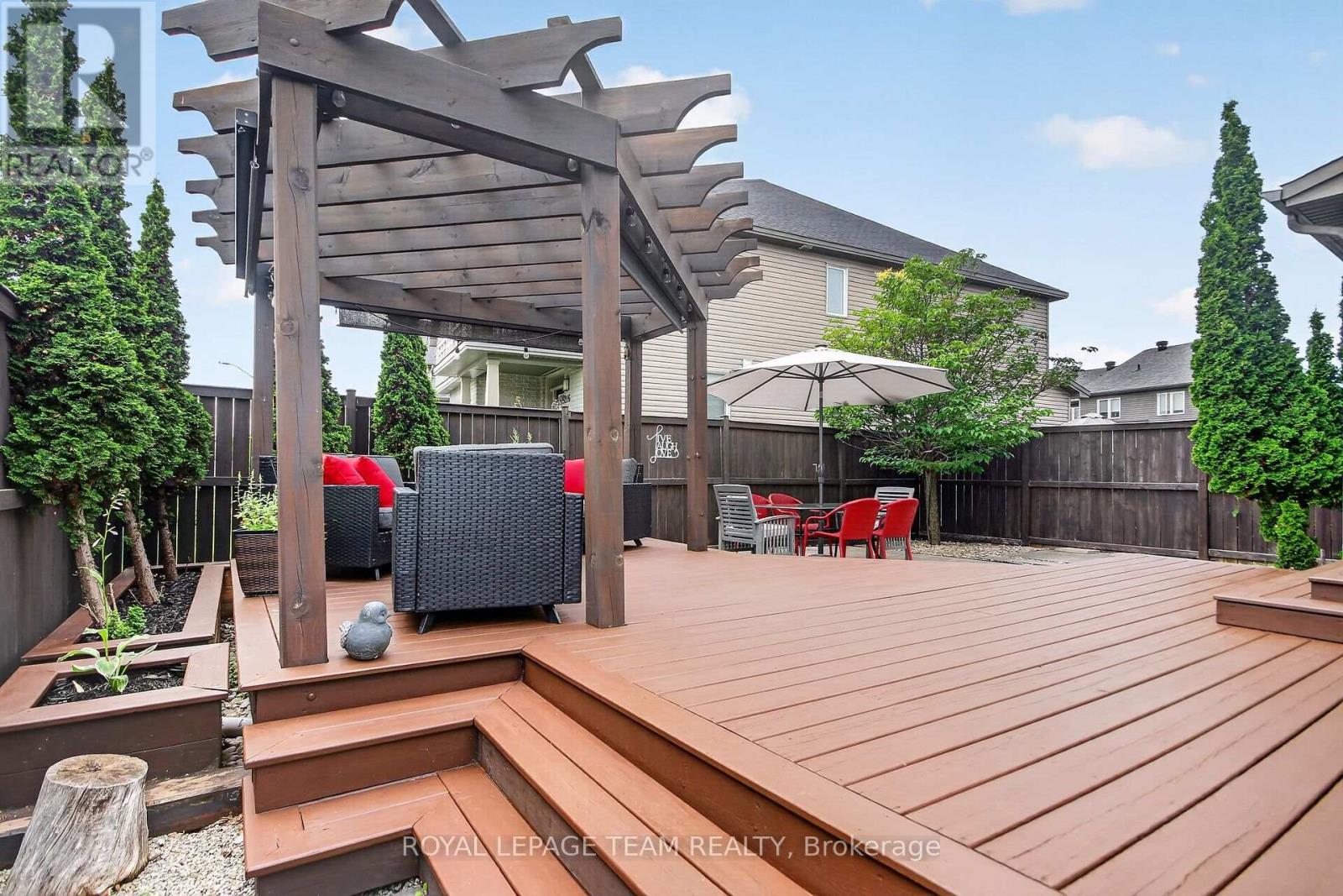 111 Hawkeswood Drive, Ottawa, ON