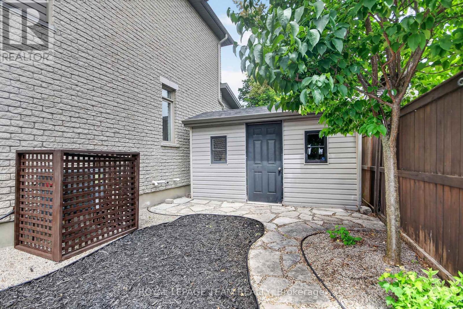 111 Hawkeswood Drive, Ottawa, ON