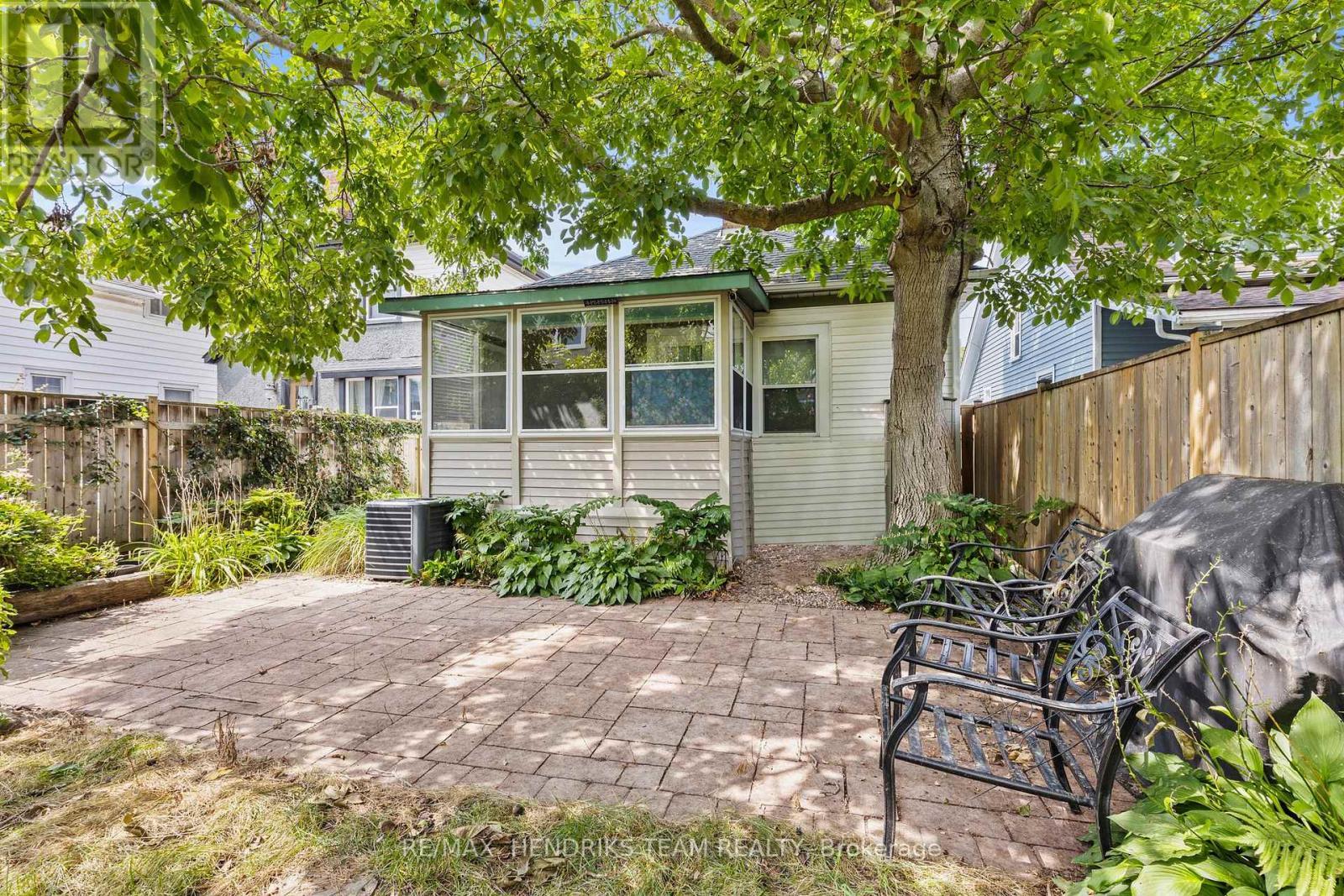 134 1/2 York Street, St. Catharines (Downtown), ON
