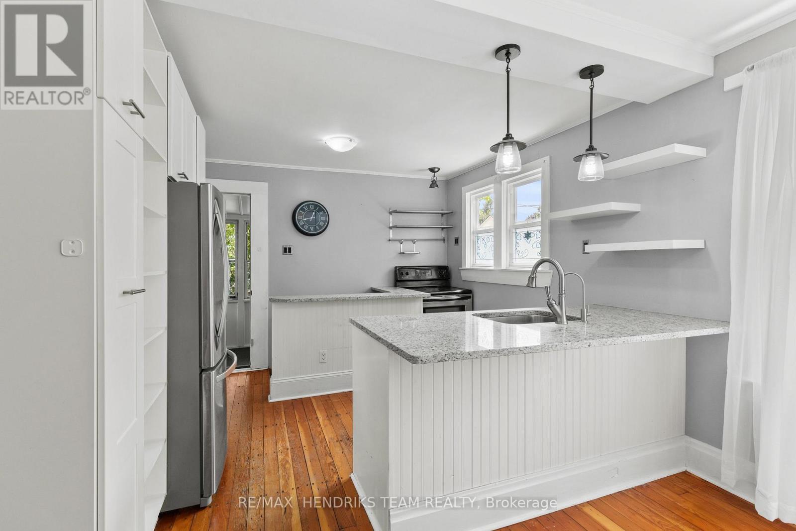 134 1/2 York Street, St. Catharines (Downtown), ON