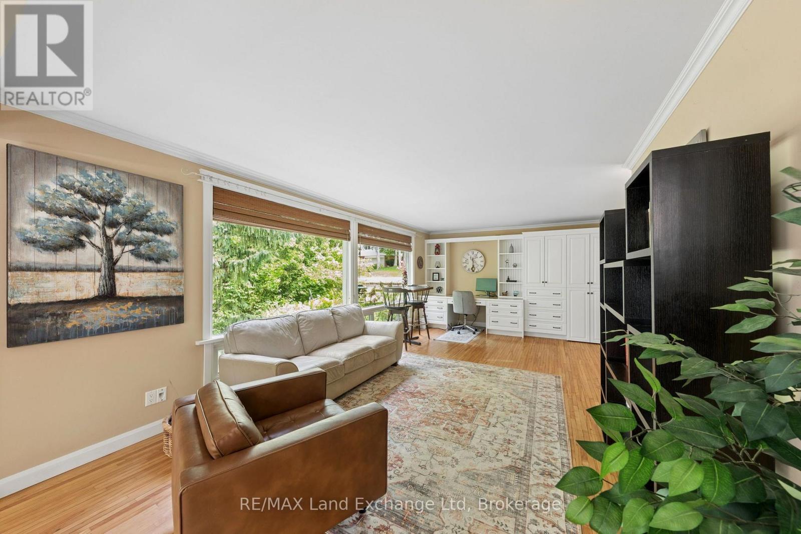 836 Victoria Street, Midland, ON