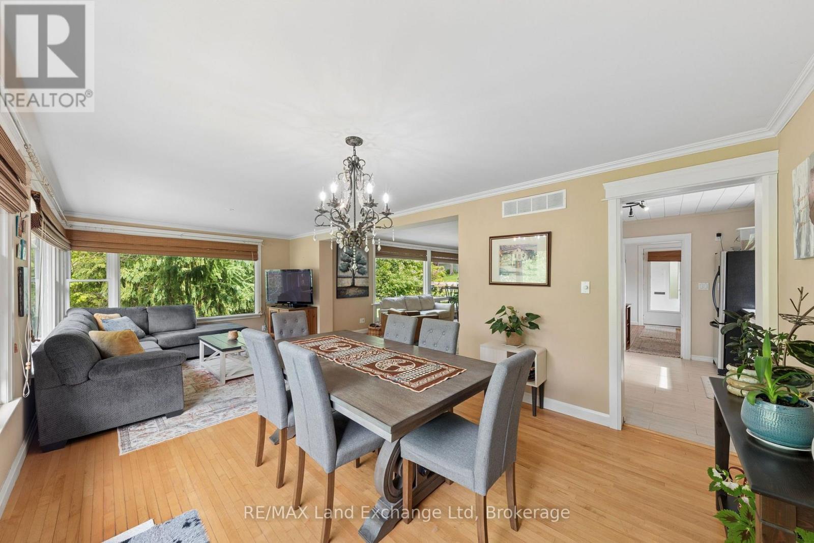 836 Victoria Street, Midland, ON