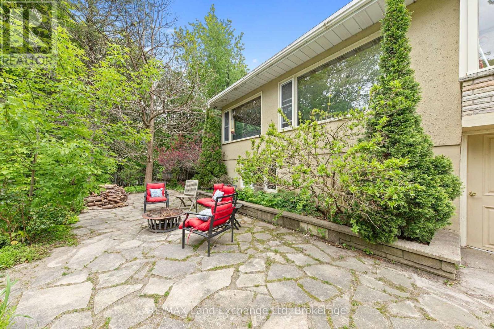 836 Victoria Street, Midland, ON