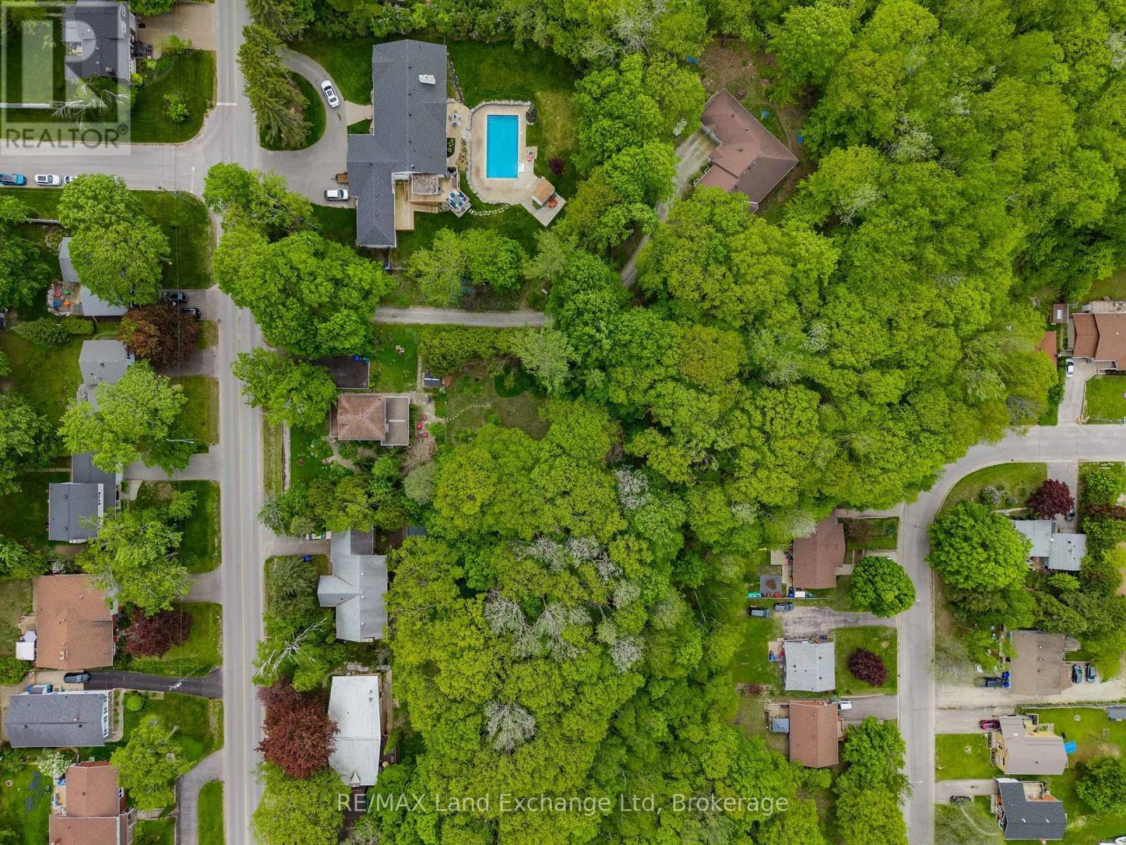 836 Victoria Street, Midland, ON