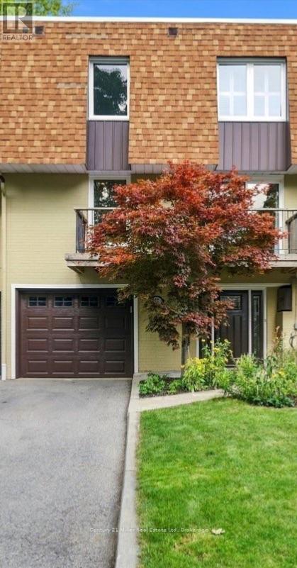 37 Tulip Street, Oakville (Br Bronte), ON
