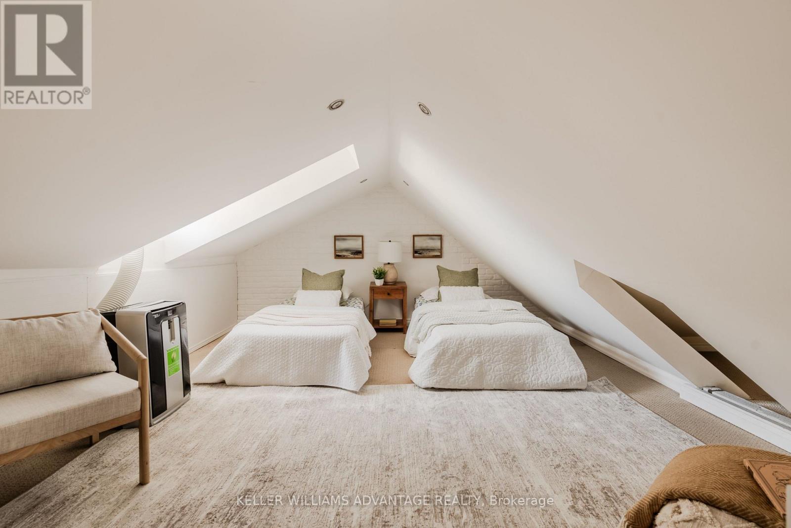 5 Hemlock Avenue, Toronto, ON