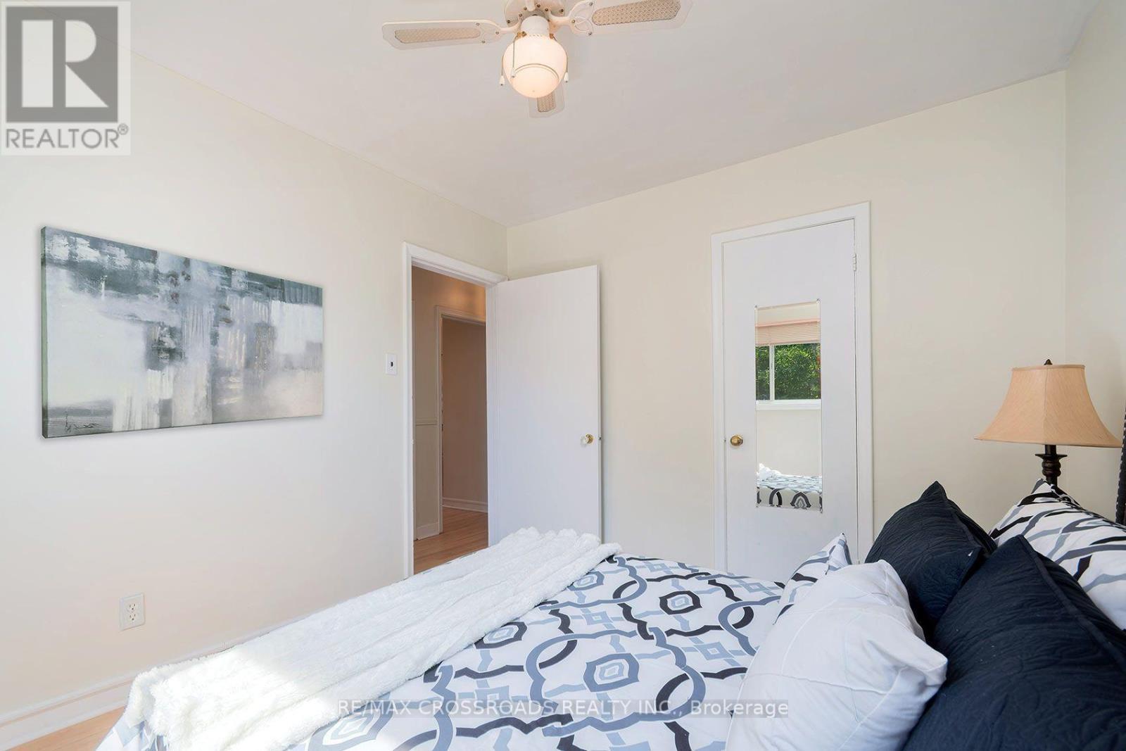 887 Brimorton Drive, Toronto, ON